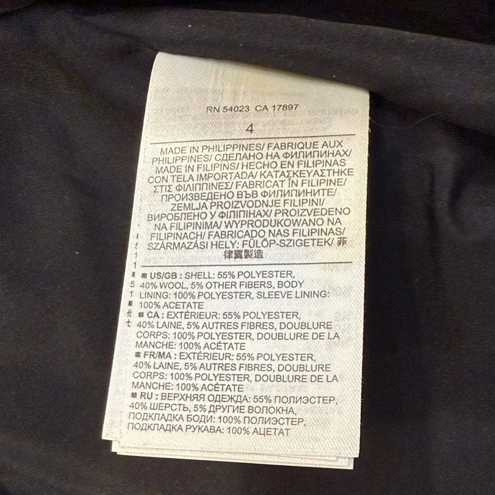 Banana Republic Women's Charcoal Blazer - Picture 5 of 6